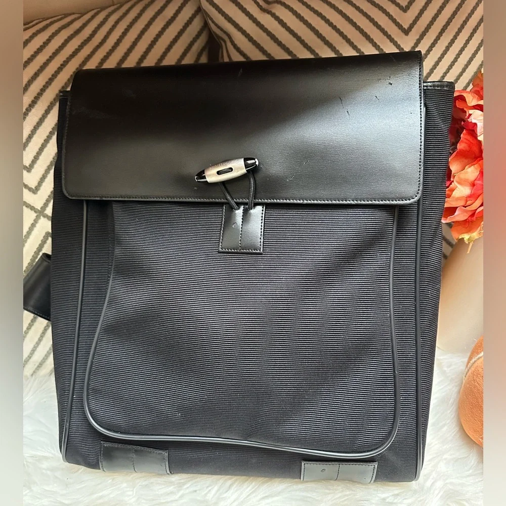 Montblanc Meisterstuck Leather Messenger Bag. Pre-Owned